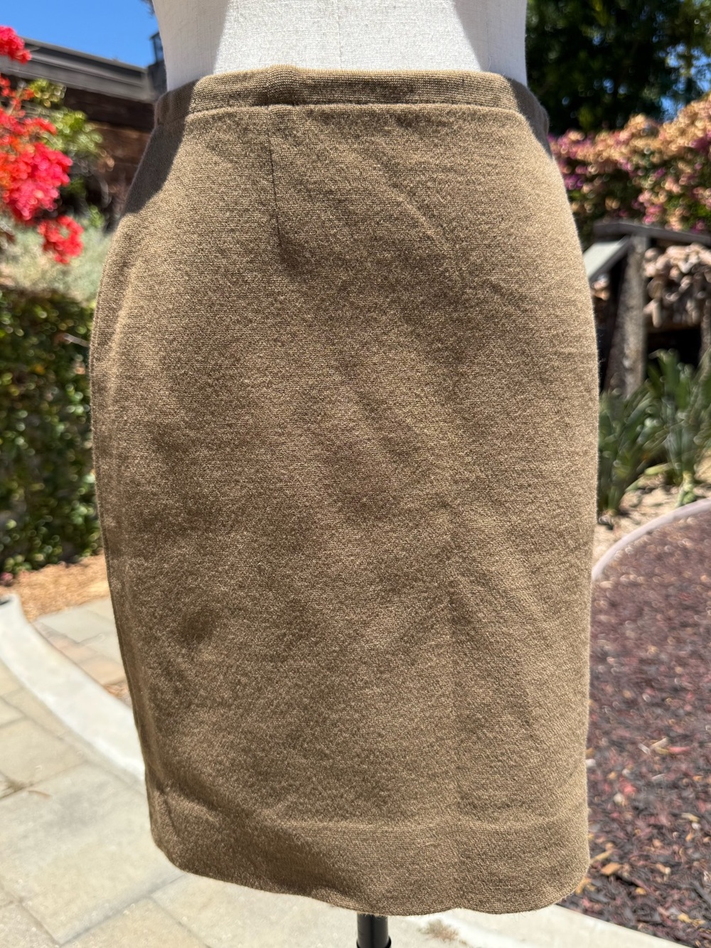 1960s vintage Jantzen knit wool high-waisted mini skirt
